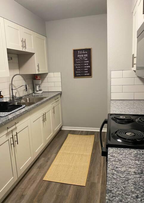 The Mary Lou - 2 Bedroom Apt In Quilt Town, Usa Hamilton Ngoại thất bức ảnh